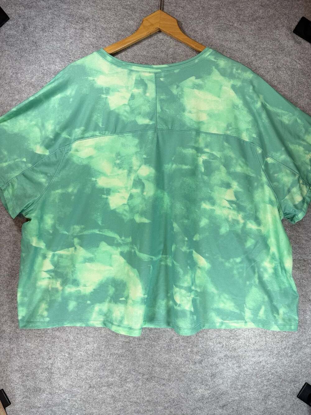 The North Face Women's Tie-Dye Athletic T-Shirt Green‎ 3X - Picture 6 of 6
